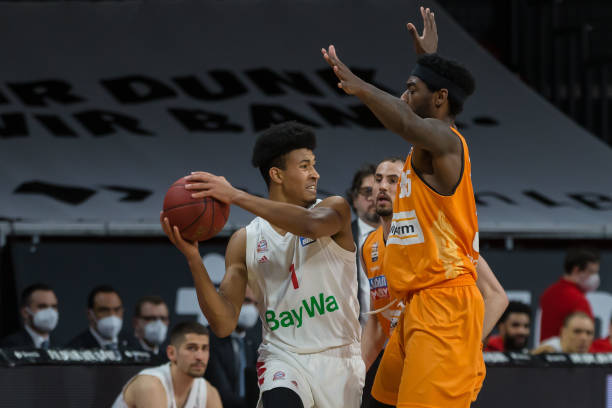 本场比赛他 本场比赛他