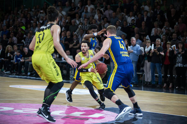 它还承载着 它还承载着